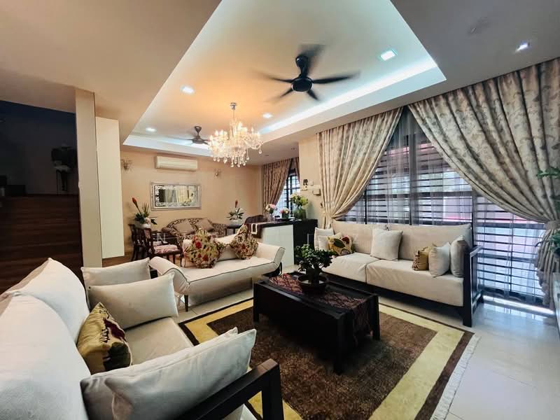 Semi-Detached House for Sale in Shah Alam (Selangor) - Nurul Izza - Living Room - PropertyGuru.com.my