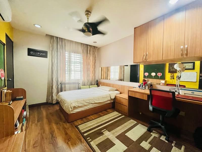 Semi-Detached House for Sale in Shah Alam (Selangor) - Nurul Izza - Bedroom - PropertyGuru.com.my