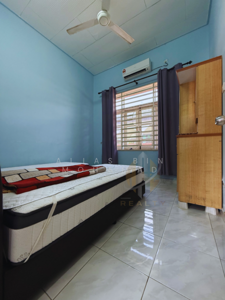 Banglo Setingkat di Kg. Pak Tuyu, Kuala Nerus, Terengganu untuk Untuk Dijual - RM 395,000, Mac 2026 - Bedroom - PropertyGuru.com.my