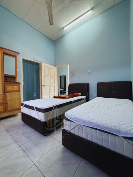 Banglo Setingkat di Kg. Pak Tuyu, Kuala Nerus, Terengganu untuk Untuk Dijual - RM 395,000, Mac 2026 - Bedroom - PropertyGuru.com.my