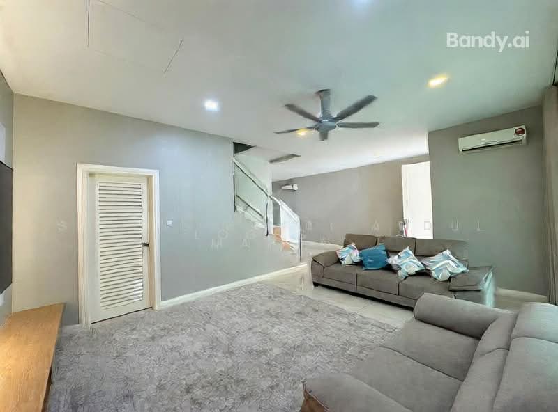 2-storey Terraced House for Sale in Cyberjaya (Selangor) - Loges . - Living Room - PropertyGuru.com.my