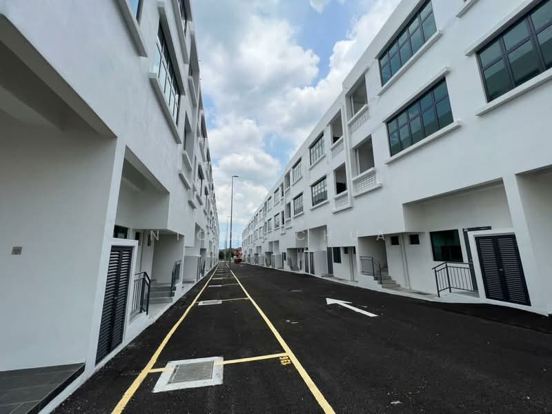 Shop / Office for Rent in Bandar Seri Putra (Bangi) - Nicky Chua - Exterior - PropertyGuru.com.my