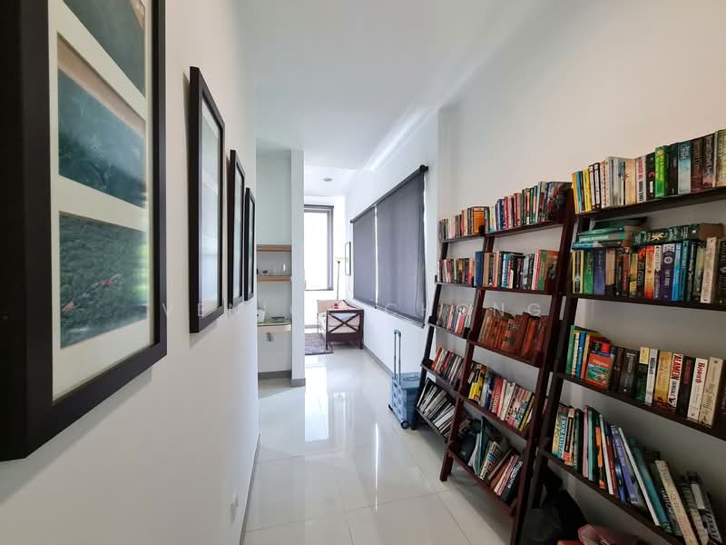 Bungalow for Sale in Seri Kembangan (Selangor) - Venice Chong - Corridor - PropertyGuru.com.my