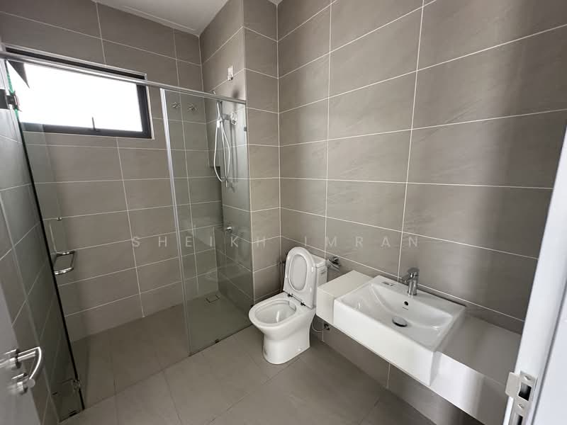 Bungalow for Sale in Bukit Jelutong (Shah Alam) - Sheikh Imran - Bathroom - PropertyGuru.com.my