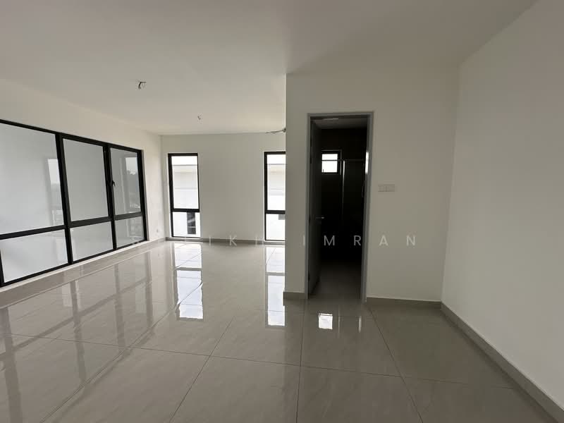 Bungalow for Sale in Bukit Jelutong (Shah Alam) - Sheikh Imran - Living Room - PropertyGuru.com.my