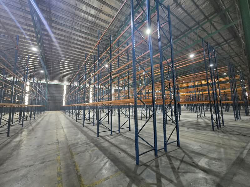 Warehouse for Rent in Bukit Jelutong (Shah Alam) - Yapz Chin - Interior - PropertyGuru.com.my