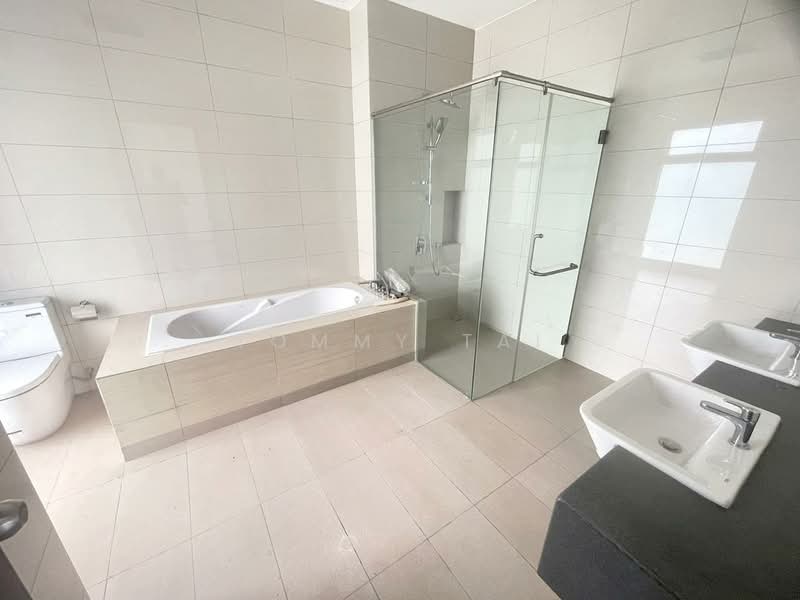 Semi-Detached House for Sale in Lenang Heights (Johor Bahru) - Tommy Tai - Bathroom - PropertyGuru.com.my