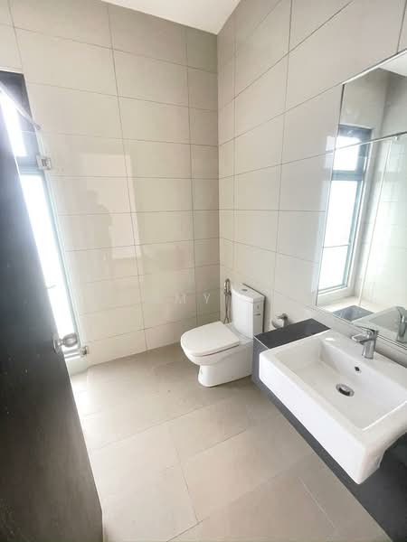 Semi-Detached House for Sale in Lenang Heights (Johor Bahru) - Tommy Tai - Bathroom - PropertyGuru.com.my