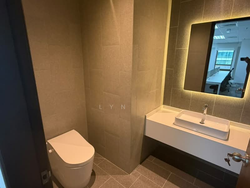 Office for Rent in KLCC (KL City Centre) - Lyn . - Bathroom - PropertyGuru.com.my