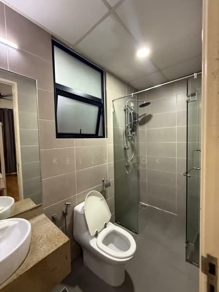 Kondominium untuk Disewa di Chymes @ Gurney - Kelly Kok - Bathroom - PropertyGuru.com.my