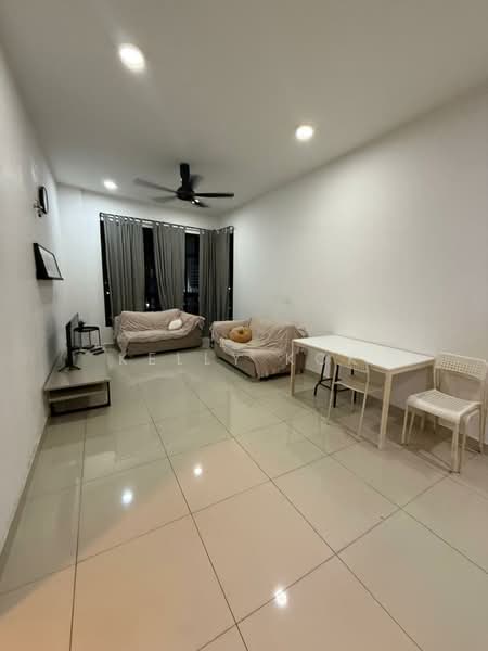 Kondominium untuk Disewa di Chymes @ Gurney - Kelly Kok - Living Room - PropertyGuru.com.my