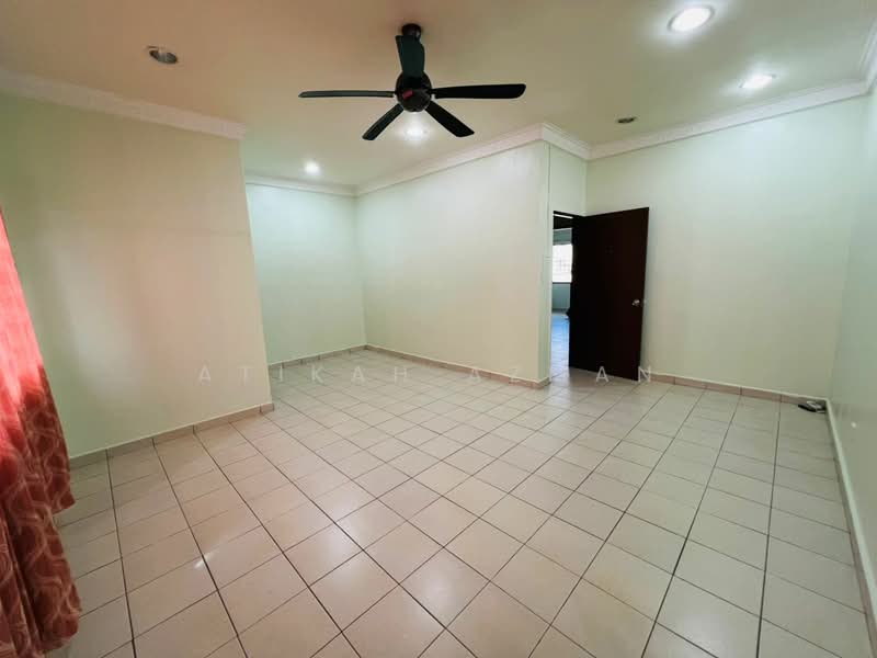 2-storey Terraced House for Sale in Kajang (Selangor) - Atikah Azman - Living Room - PropertyGuru.com.my