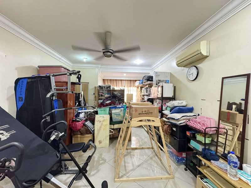 Bungalow for Sale in Seksyen 2 (Shah Alam) - NORFADILAH ZAINUDDIN - Living Room - PropertyGuru.com.my