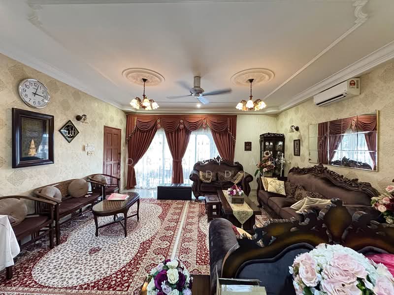 Bungalow for Sale in Seksyen 2 (Shah Alam) - NORFADILAH ZAINUDDIN - Living Room - PropertyGuru.com.my
