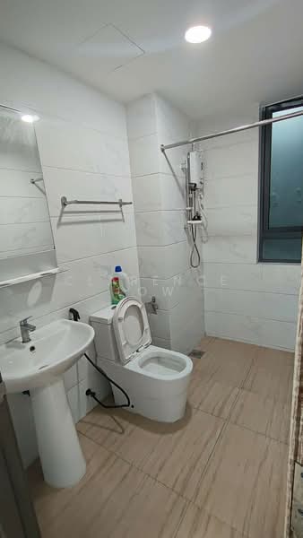 Condominium for Sale at Bay Point @ Country Garden Danga Bay - Clarence Low - PropertyGuru.com.my