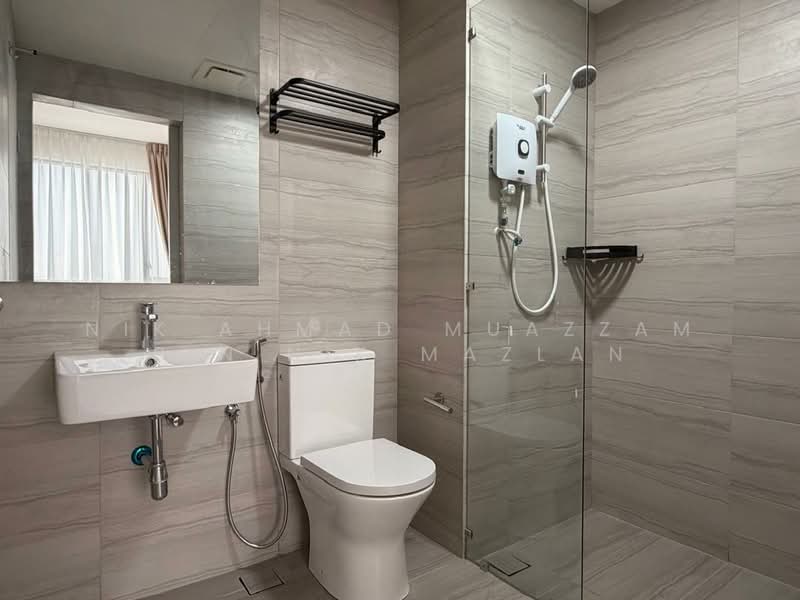 Service Residence for Rent at BeCentral @ i-City - Nik Ahmad Muazzam Bin Nik Mazlan - Bathroom - PropertyGuru.com.my