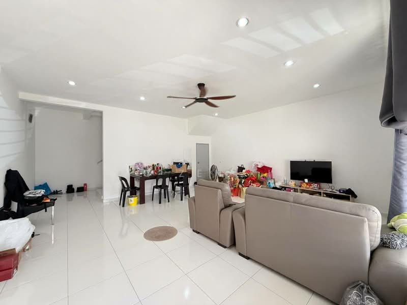 2-storey Terraced House for Rent in Bukit Indah (Iskandar Puteri (Nusajaya)) - NG ZEN XI - Living Room - PropertyGuru.com.my