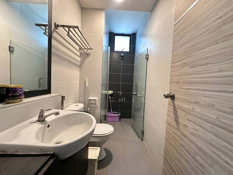 Cluster House for Sale in Johor Bahru (Johor) - Anne Chiang - Bathroom - PropertyGuru.com.my