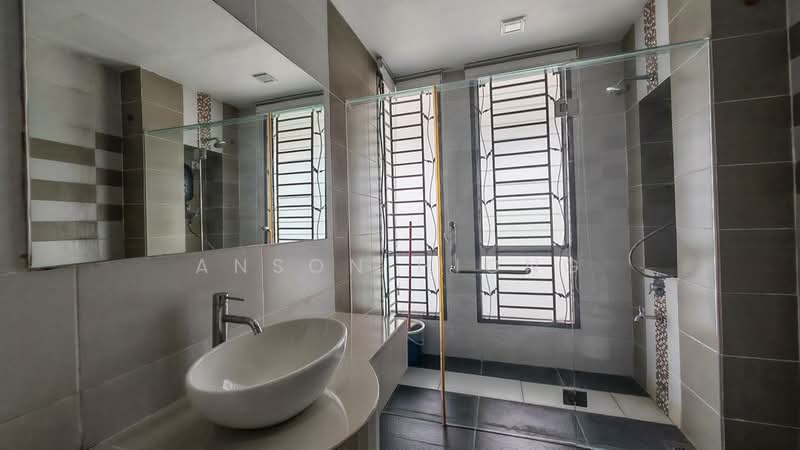 2.5-storey Terraced House for Sale in Taman Sutera Utama (Skudai) - Anson Hiong - Bathroom - PropertyGuru.com.my