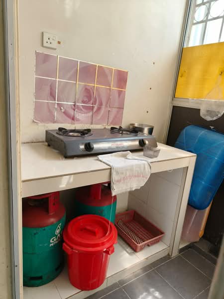 Seri Intan Apartment untuk Untuk Disewa - RM 1,350 /bulan, Mac 2026 - Kitchen - PropertyGuru.com.my