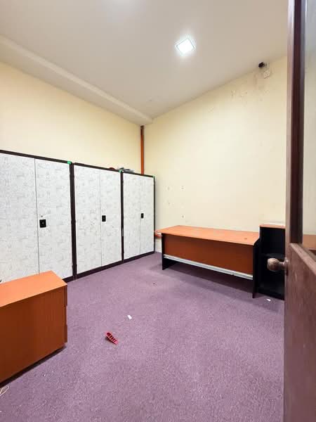 Factory for Rent in Kempas Utama (Tebrau) - Elaine Goh - Interior - PropertyGuru.com.my