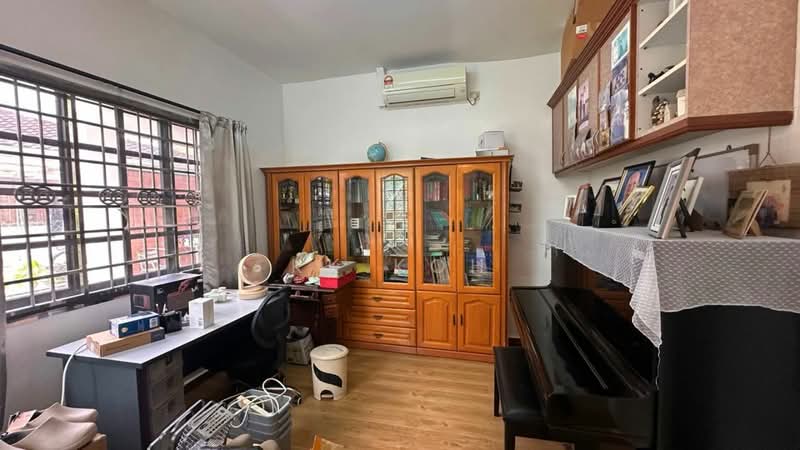 Semi-Detached House for Rent in Bandar Putra (Kulai) - KK Koh - Study - PropertyGuru.com.my