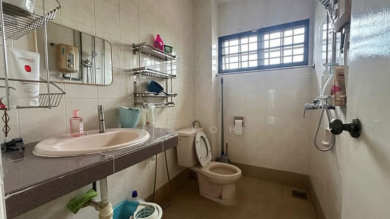 IOI Palm Villa Residence @ Kulai / Bandar Putra / Senai untuk Untuk Disewa - RM 6,800 /bulan, Apr 2026 - Bathroom - PropertyGuru.com.my