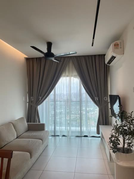 Service Residence for Rent at Majestic Maxim - Esther Yong - Living Room - PropertyGuru.com.my
