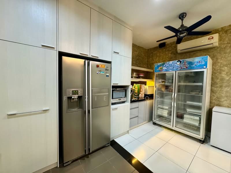 Terraced House for Sale in Denai Alam (Shah Alam) - Fazie Noor - Kitchen - PropertyGuru.com.my