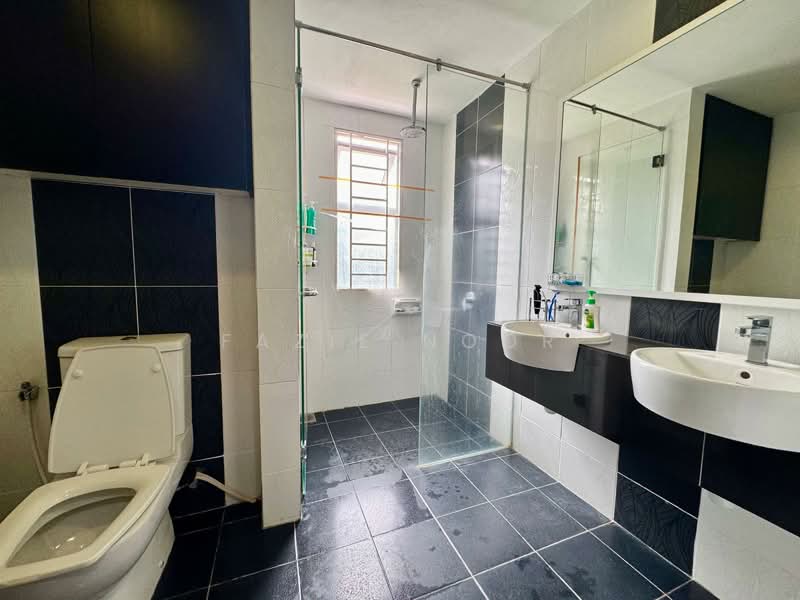 Terraced House for Sale in Denai Alam (Shah Alam) - Fazie Noor - Bathroom - PropertyGuru.com.my