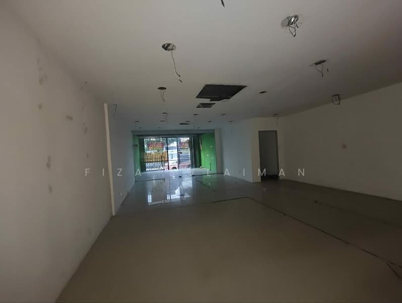 Shop for Rent in Johor Bahru (Johor) - Fiza Sulaiman - Interior - PropertyGuru.com.my