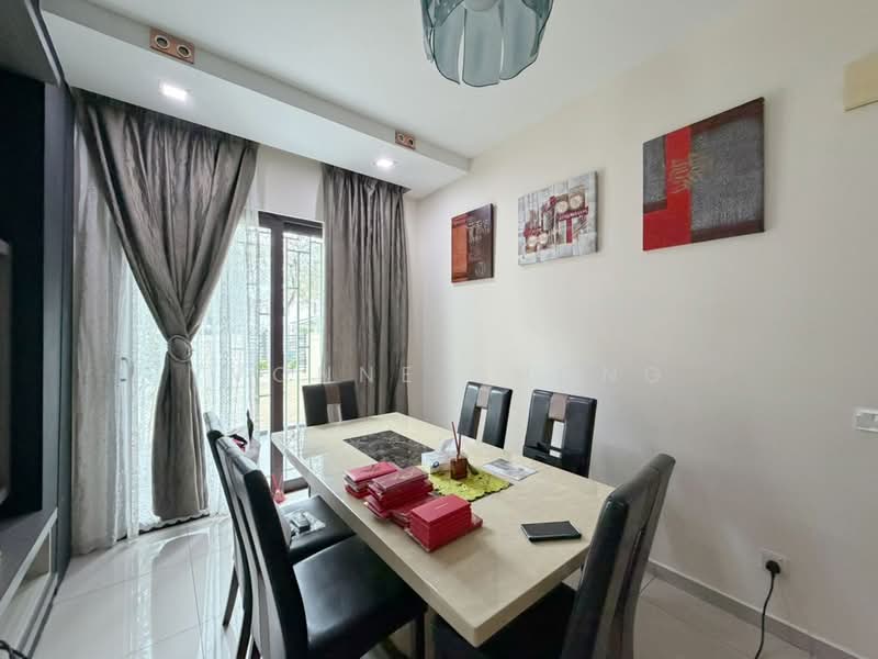 Cluster House for Sale in Taman Nusa Bestari (Iskandar Puteri (Nusajaya)) - Yvonne Chong - Dining Room - PropertyGuru.com.my