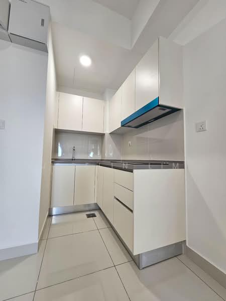 Princeton Suites @ EduSentral untuk Untuk Disewa - RM 1,850 /bulan, Mac 2026 - Kitchen - PropertyGuru.com.my