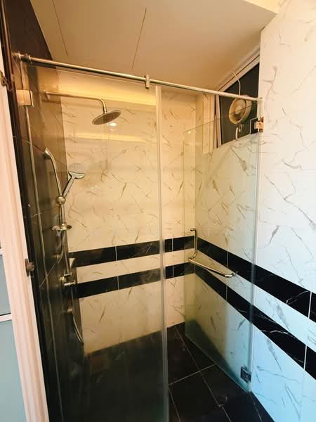 Condominium for Rent at QuayWest Residence - Vincent Tan - Bathroom - PropertyGuru.com.my
