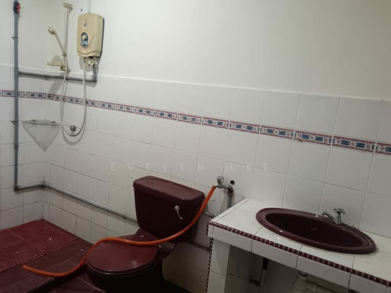 2-storey Terraced House for Sale in Batu Caves (Kuala Lumpur) - Evelyn Lee - Bathroom - PropertyGuru.com.my
