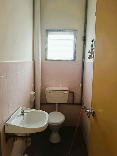 2-storey Terraced House for Sale in Batu Caves (Kuala Lumpur) - Evelyn Lee - Bathroom - PropertyGuru.com.my