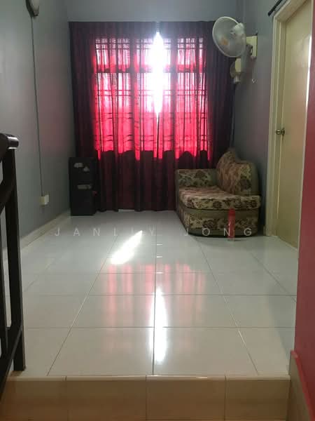 2-storey Terraced House for Sale in Bukit Indah (Iskandar Puteri (Nusajaya)) - Janlly Jong - Living Room - PropertyGuru.com.my