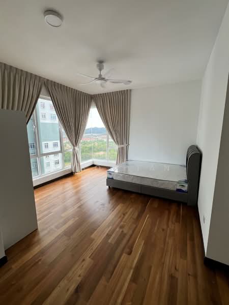 Condominium for Rent at Paraiso Residence @ The Earth - Jason Tan - Bedroom - PropertyGuru.com.my