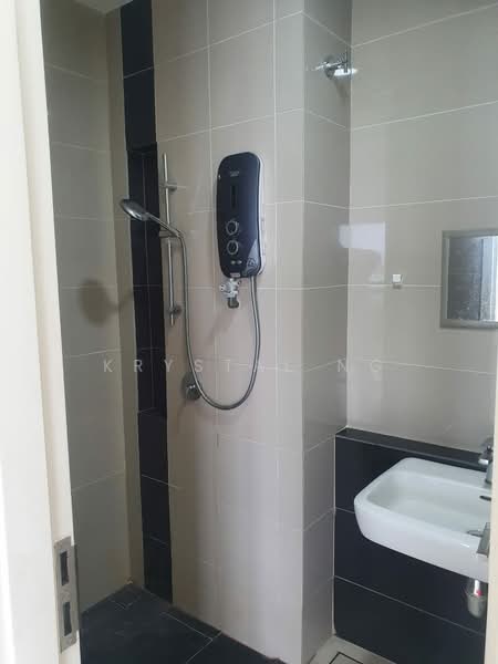 Service Residence for Sale at Pandora @ Tropicana Metropark - Krystal Ng - Bathroom - PropertyGuru.com.my