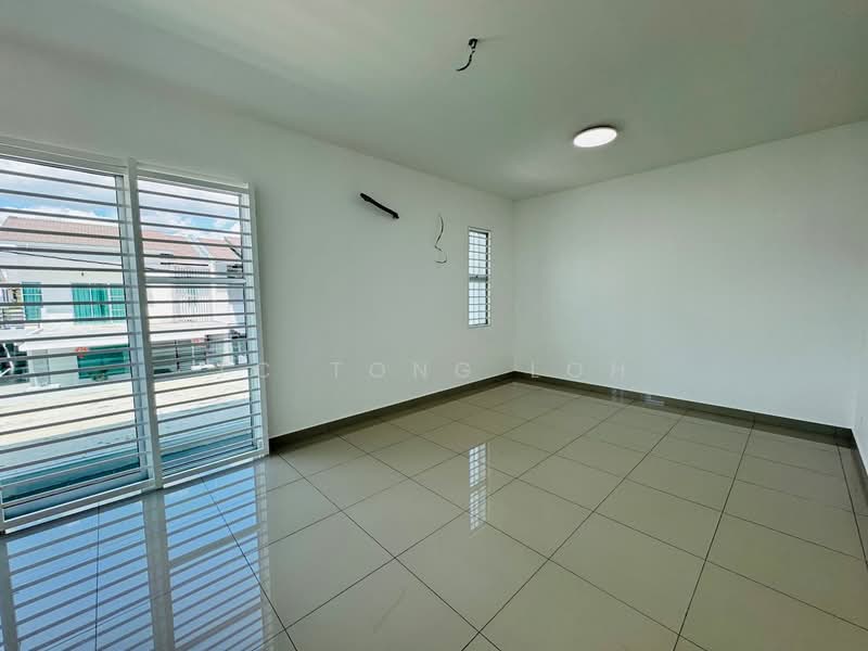 Semi-Detached House for Sale in Nibong Tebal (Penang) - TC Tong Loh - PropertyGuru.com.my