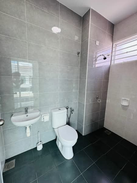 Semi-Detached House for Sale in Nibong Tebal (Penang) - TC Tong Loh - Bathroom - PropertyGuru.com.my
