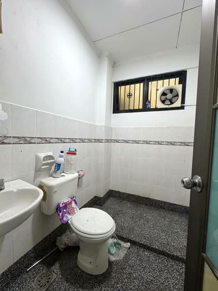 Skudai Villa untuk Untuk Dijual - RM 330,000, Mac 2026 - Bathroom - PropertyGuru.com.my