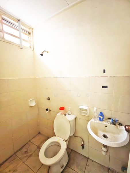 Shop / Office for Rent in Taman Daya (Johor Bahru) - Jimmy Ooi - Bathroom - PropertyGuru.com.my