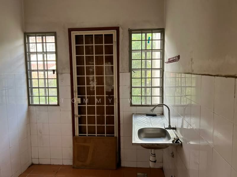 2-storey Terraced House for Sale in Bandar Putra Permai (Seri Kembangan) - Tommy Wong - Interior - PropertyGuru.com.my
