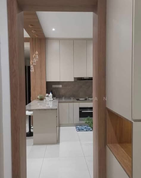 Amberside @ Country Garden Danga Bay untuk Untuk Disewa - RM 3,200 /bulan, Mac 2026 - Kitchen - PropertyGuru.com.my