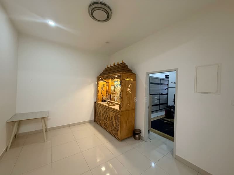 2-storey Terraced House for Sale in Bandar Putra (Kulai) - Danny See - Interior - PropertyGuru.com.my