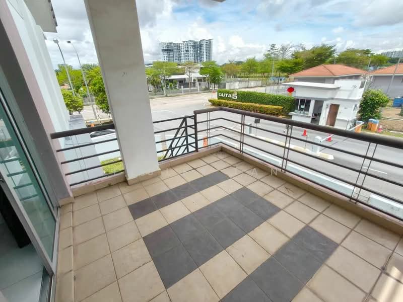 Nusa Duta untuk Untuk Dijual - RM 1,000,000, Feb 2026 - Balcony - PropertyGuru.com.my