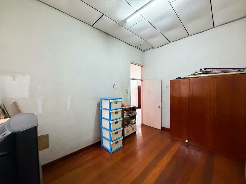 1-storey Terraced House for Sale in Taman Continental (Jelutong) - Qyan Goh - PropertyGuru.com.my