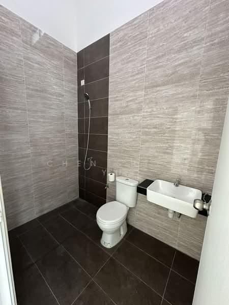 2-storey Terraced House for Sale in Skudai (Johor) - Chen Shieh Yu - Bathroom - PropertyGuru.com.my