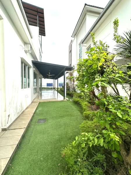 Senibong Cove - Isola Grandeur untuk Untuk Dijual - RM 3,800,000, Apr 2026 - PropertyGuru.com.my